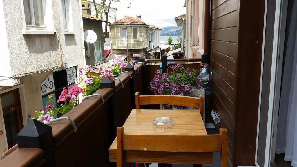 Cicekli Yali Hotel Buyukada Island Ngoại thất bức ảnh